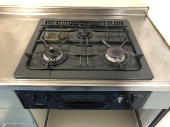 交換前のコンロです。